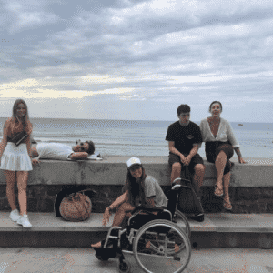 Eastern Vibes HDM FM